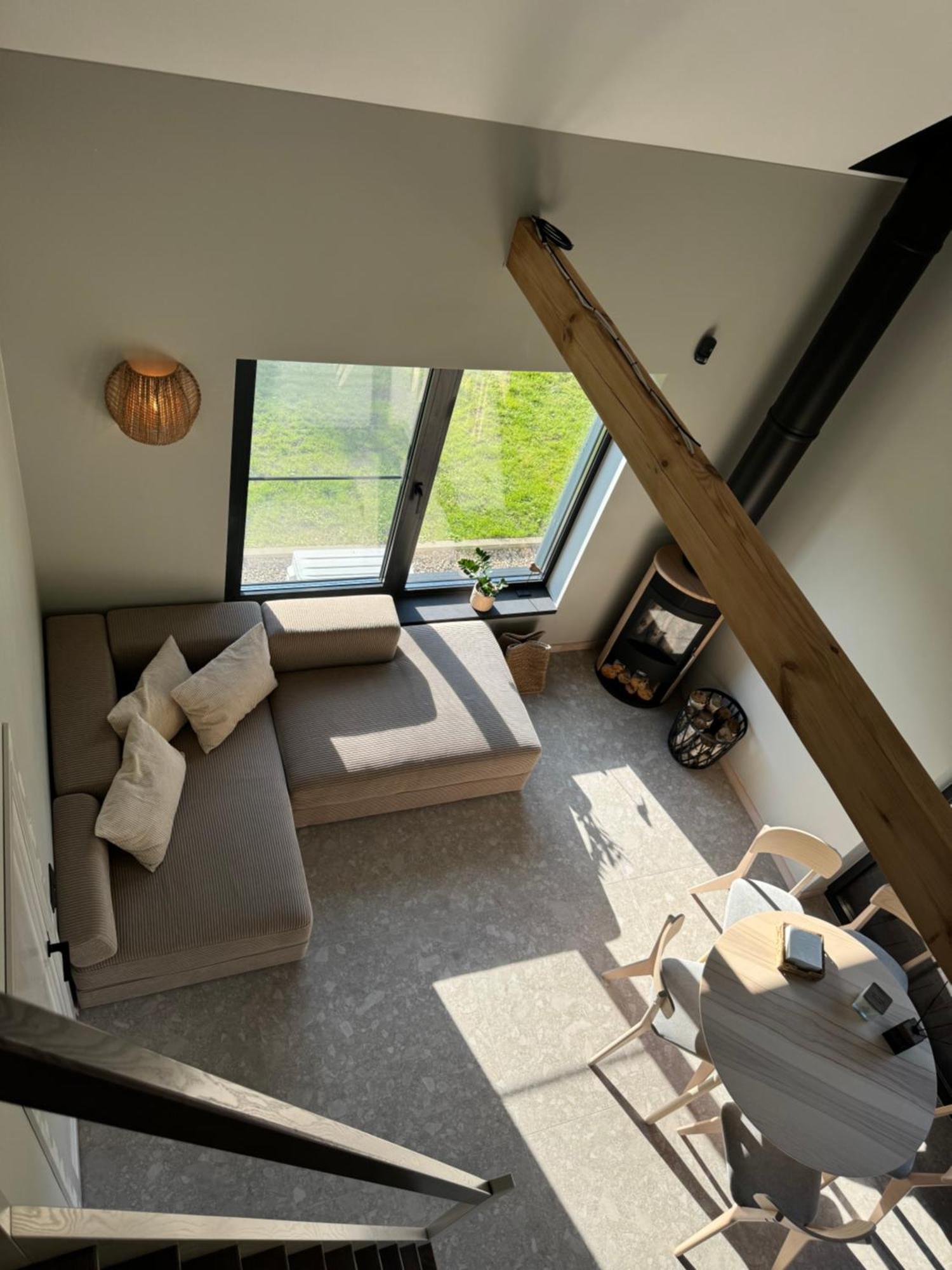 Lavender Apartment *